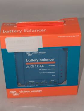 Victron Energy 719076020950 Blue Power Battery Balancer