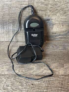 0870412 Vivitar Universal Battery Charger Series 1 Outlet Plug Only