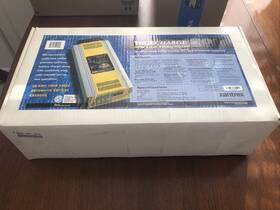 804-0220 Xantrex Truecharge 20 Amp Multi-stage Battery Charger Original Box